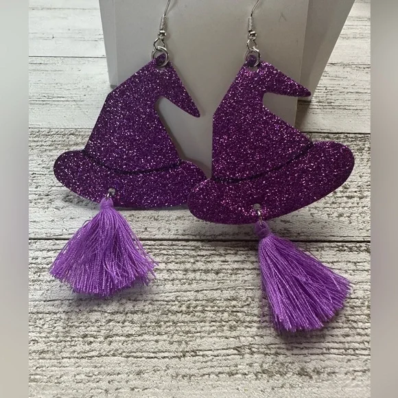 Halloween Earrings! 🖤🧡🎃👻☠️🐈‍⬛🦇 - Picture 3 of 6